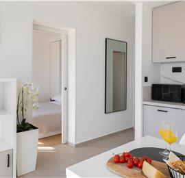6 Bedroom Waterfront Villa with Pool in Uvala Ljubljeva near Trogir, Sleeps 12-13
